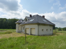 WILLA Z WIDOKIEM NA PANORAMĘ LASU